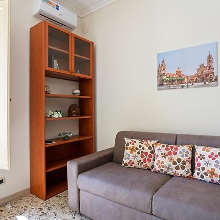 Tra Il Centro E Il Mare Apartment Con Terrazzo Aci Castello Ngoại thất bức ảnh
