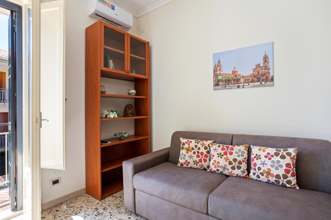Tra Il Centro E Il Mare Apartment Con Terrazzo Aci Castello Ngoại thất bức ảnh