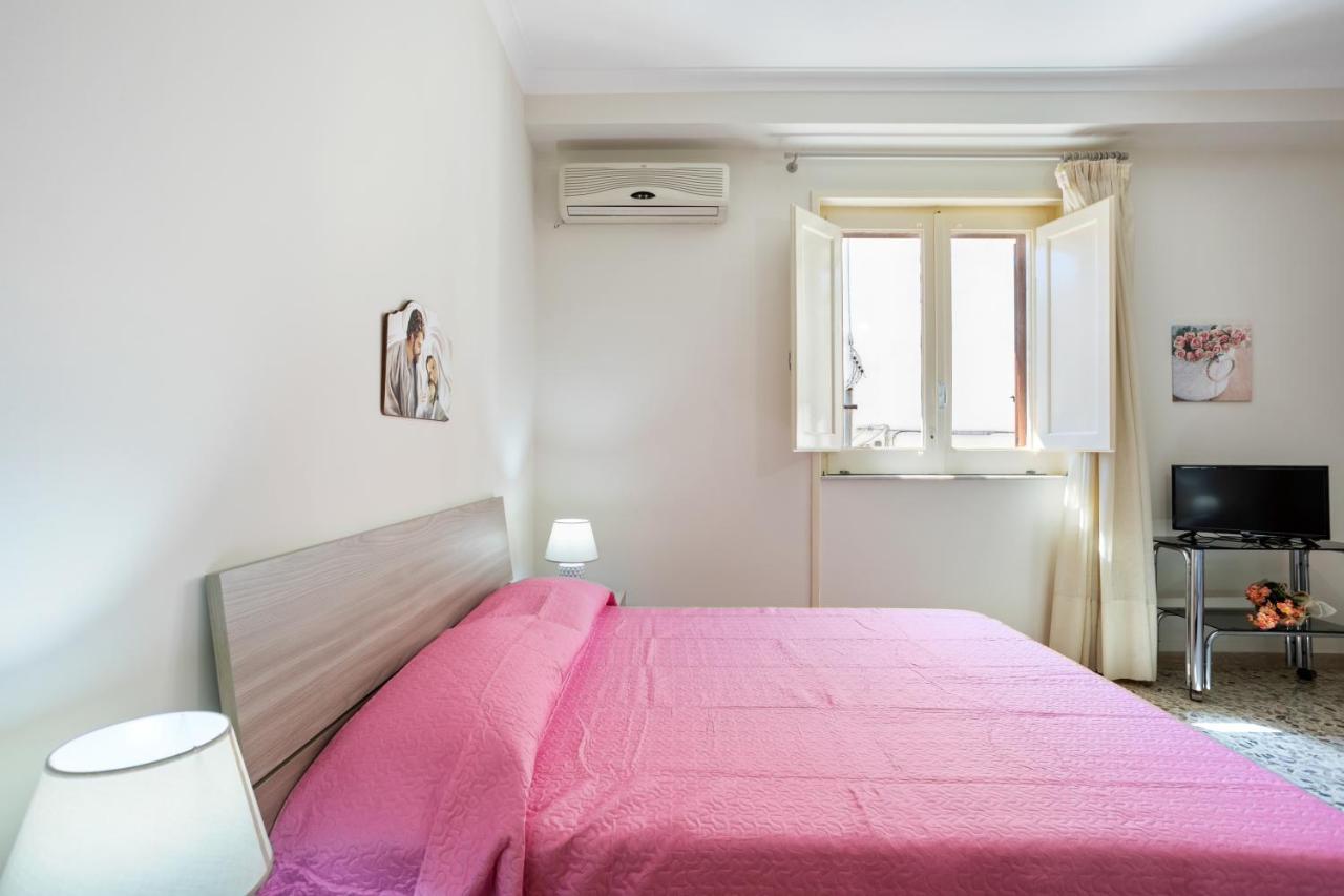 Tra Il Centro E Il Mare Apartment Con Terrazzo Aci Castello Ngoại thất bức ảnh