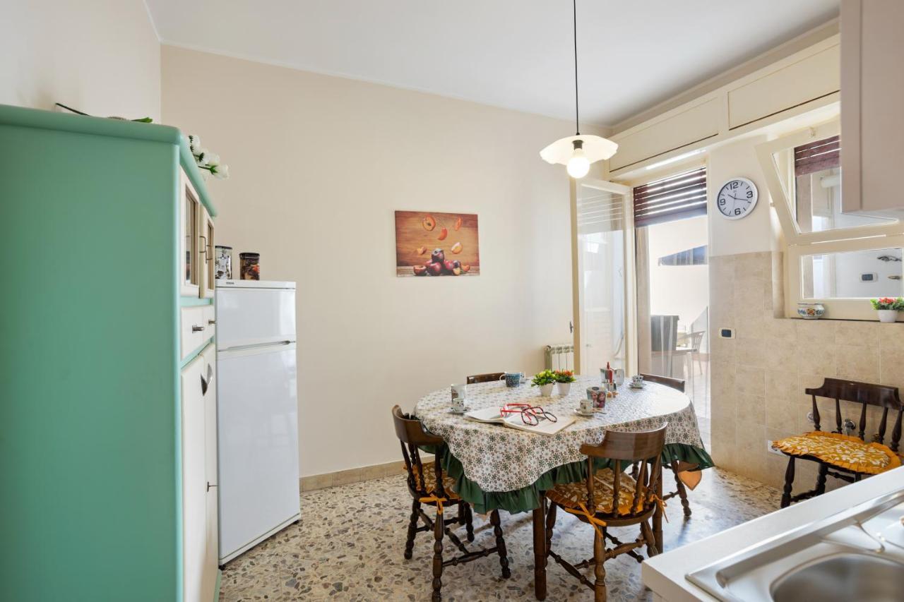 Tra Il Centro E Il Mare Apartment Con Terrazzo Aci Castello Ngoại thất bức ảnh